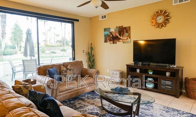 Building Photo - 68368 Calle Leon