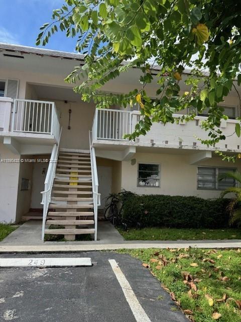 Foto del edificio - 7348 SW 82nd St