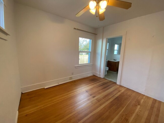 Building Photo - Beautiful 1 Bedroom in Arbor Lodge Neighbo...