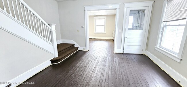 Building Photo - 304 Pittston Ave