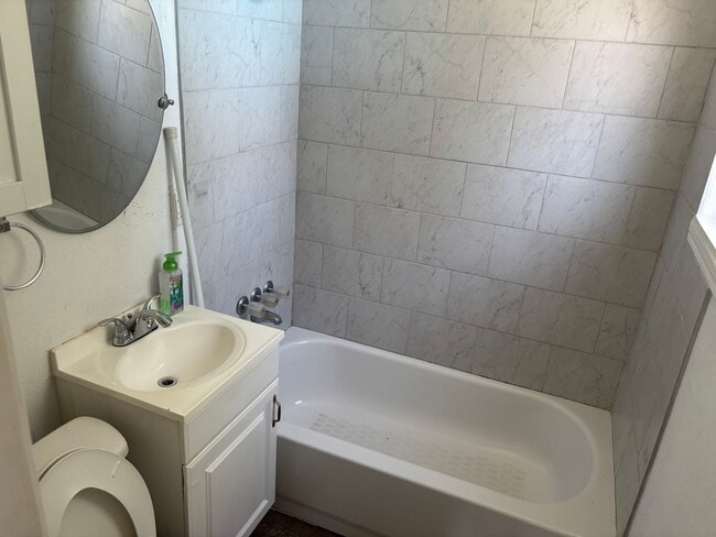 Photo - 1840-1842 NW 12th St Apartment