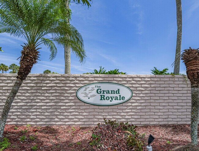 Foto del edificio - 235 Grand Royale Cir