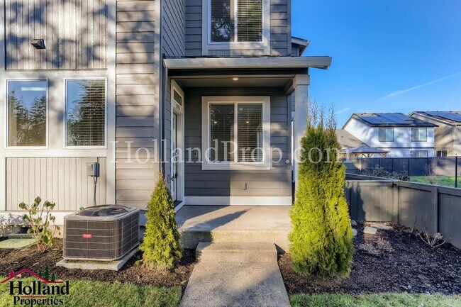Foto del edificio - Modern Single-Family Home with spacious lo...
