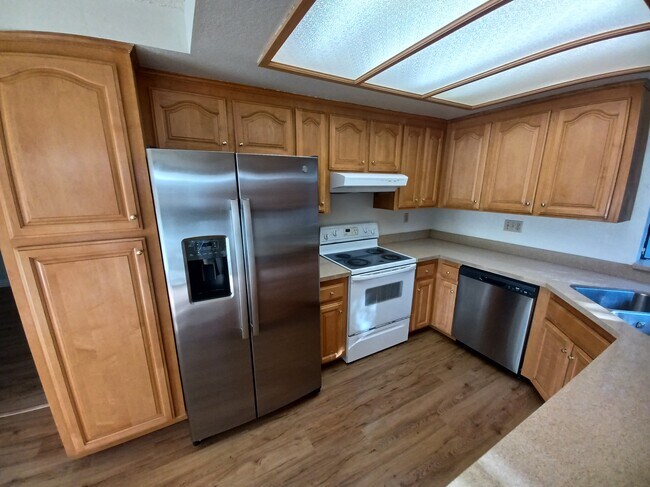 Foto del edificio - 38743 Rosegate Terrace