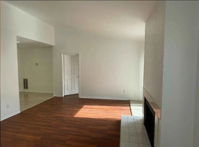 Foto del edificio - 9707 Richmond Ave