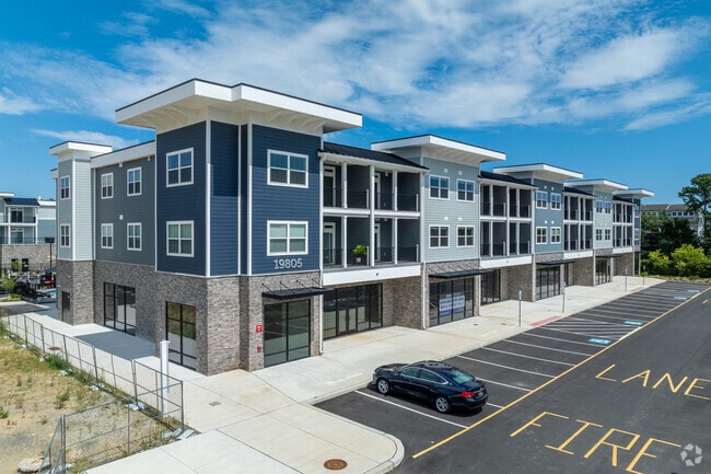 The Flats at Coastal Station