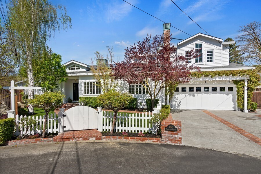 Primary Photo - Lafayette Lease RENOVATED Craftsman