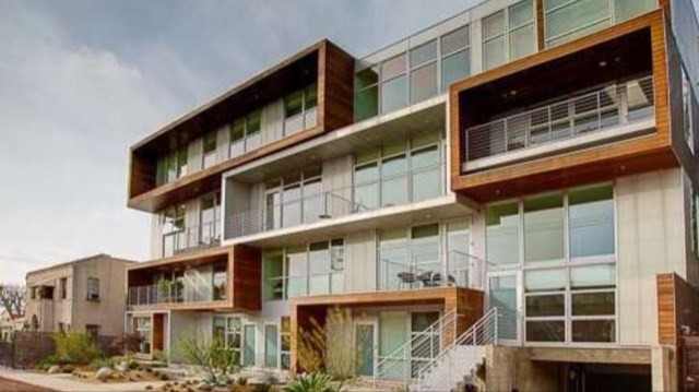 Foto principal - 611 N Bronson Ave
