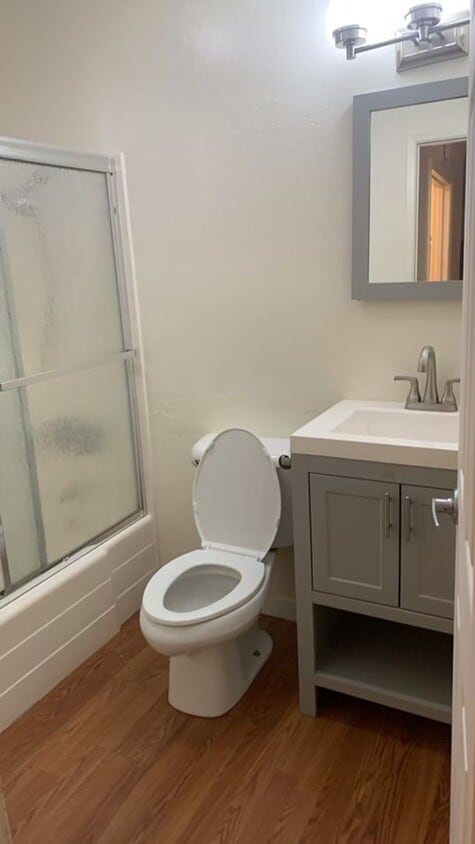 Building Photo - Ground Floor Studio at Peninsula Place