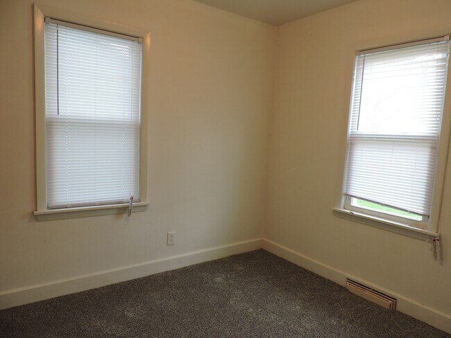 Foto del edificio - 2 bedroom, 1 bath house