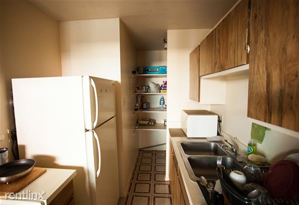 Building Photo - 14500 Roadrunner Way
