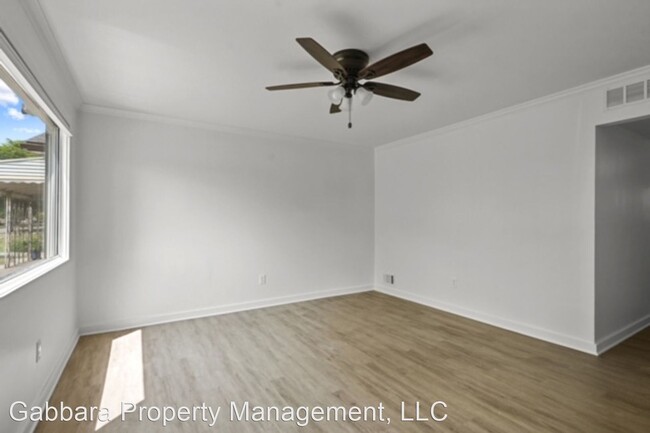 Building Photo - 3 br, 1 bath House - 2167 Emmons