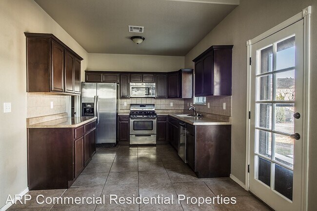 Building Photo - 3 br, 2 bath House - 14259 GIL REYES DR