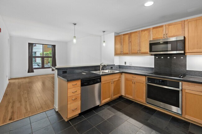 Building Photo - Metrome - Ground floor with patio - 1 bedr...