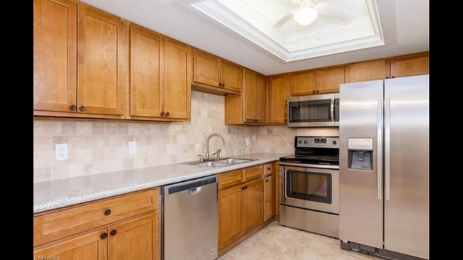 Kitchen - 12471 McGregor Blvd