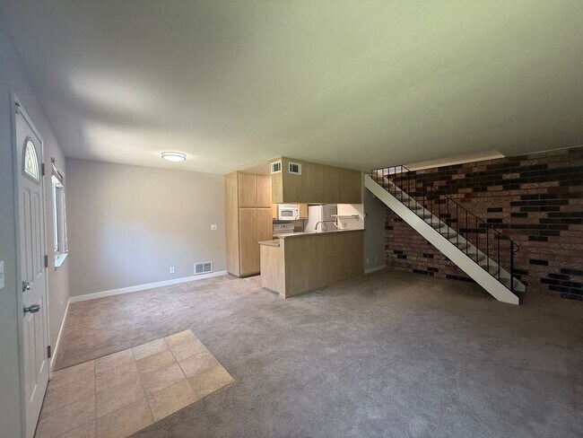 Foto del edificio - Campbell, walk to downtown, community pool