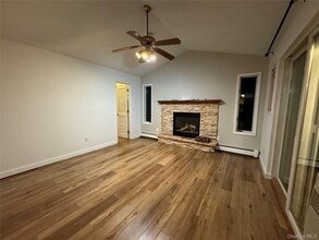 Building Photo - 61 Baymens Ct