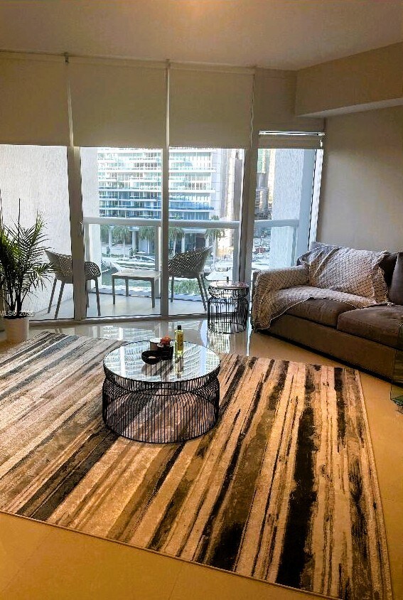 Building Photo - 475 Brickell Ave