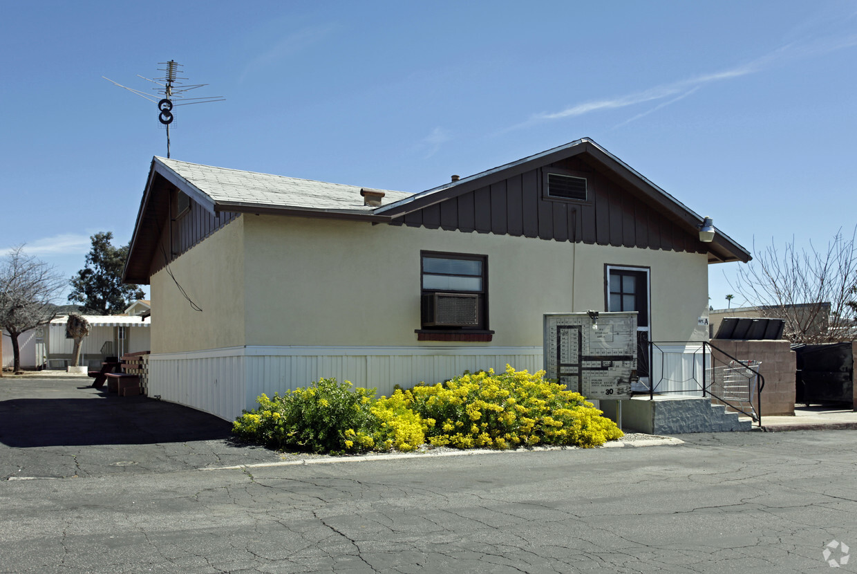 Building Photo - 35011 Avenue E