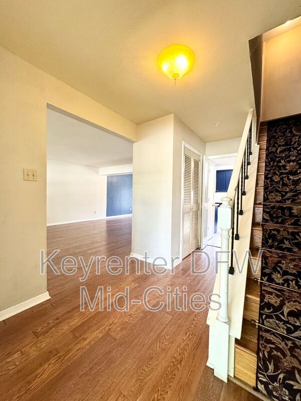 Foto del edificio - 2505 Crestview Cir