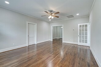 Building Photo - 2420 Huldy St