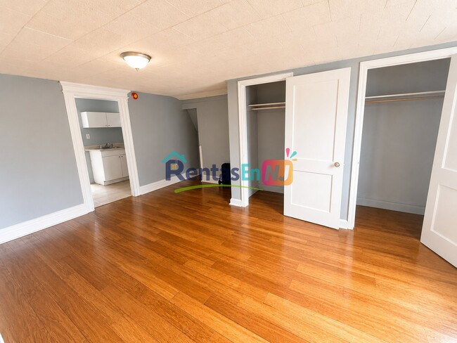 Building Photo - 110 Brookside Ave