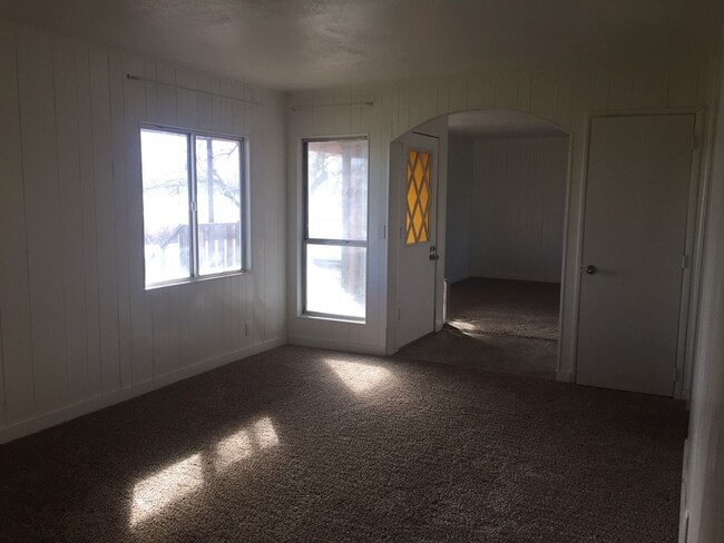 Building Photo - 1616 Cornelius Ave