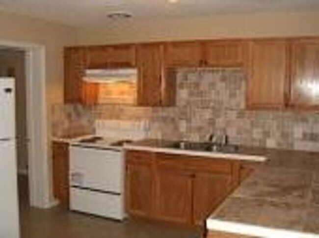 Foto del edificio - 4 br, 2 bath House - 4638 Herta Rd
