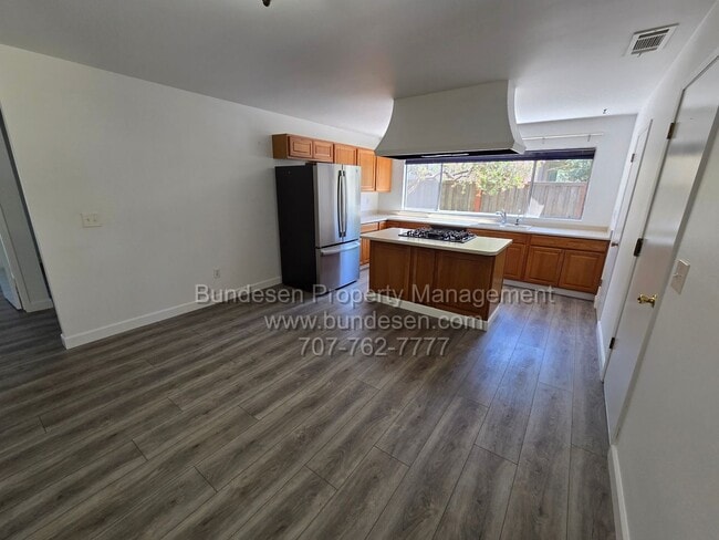 Foto del edificio - 5266 Evonne Ave