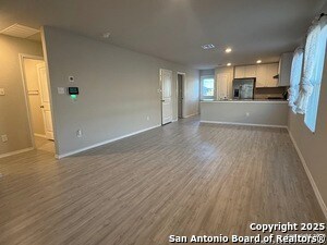 Foto del edificio - 9011 Little Hoss