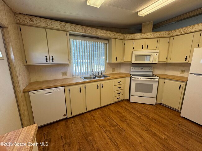 Foto del edificio - 1894 Coco Plum St NE