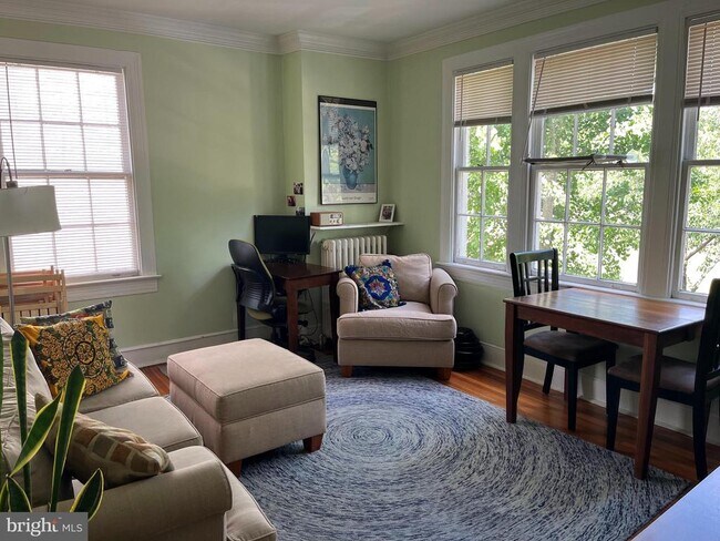 Foto del edificio - 1404 26th St NW
