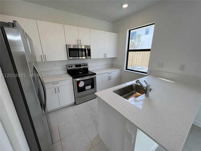 Foto del edificio - 23464 SW 129th Ave