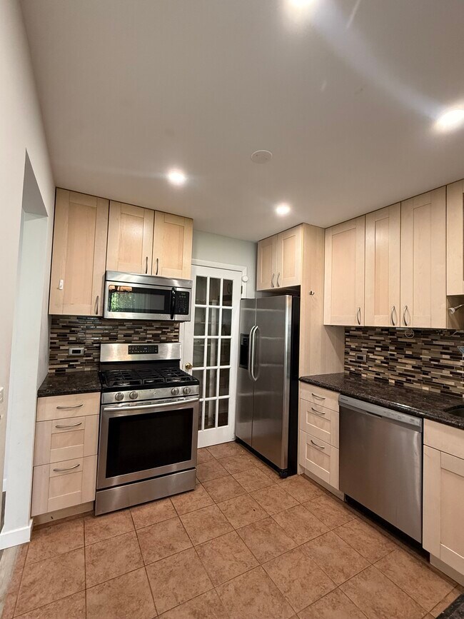 Foto del edificio - 1166 Middlebury Ln