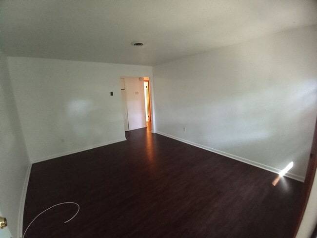 Building Photo - 1346 Strand St