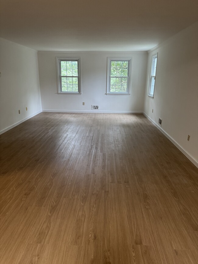 Building Photo - 49 Marsh Hawk