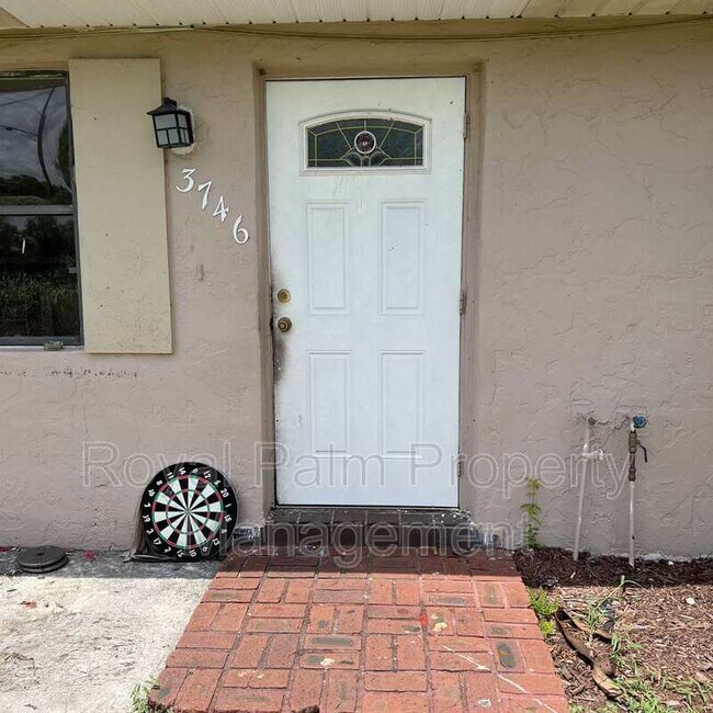 Foto del edificio - 3742-3746-3746 Estelle Ave