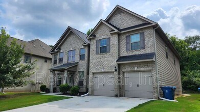 Building Photo - 3523 Woodshade Dr