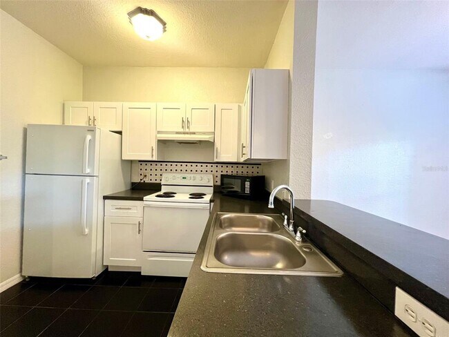 Foto del edificio - 5951 Westgate Dr