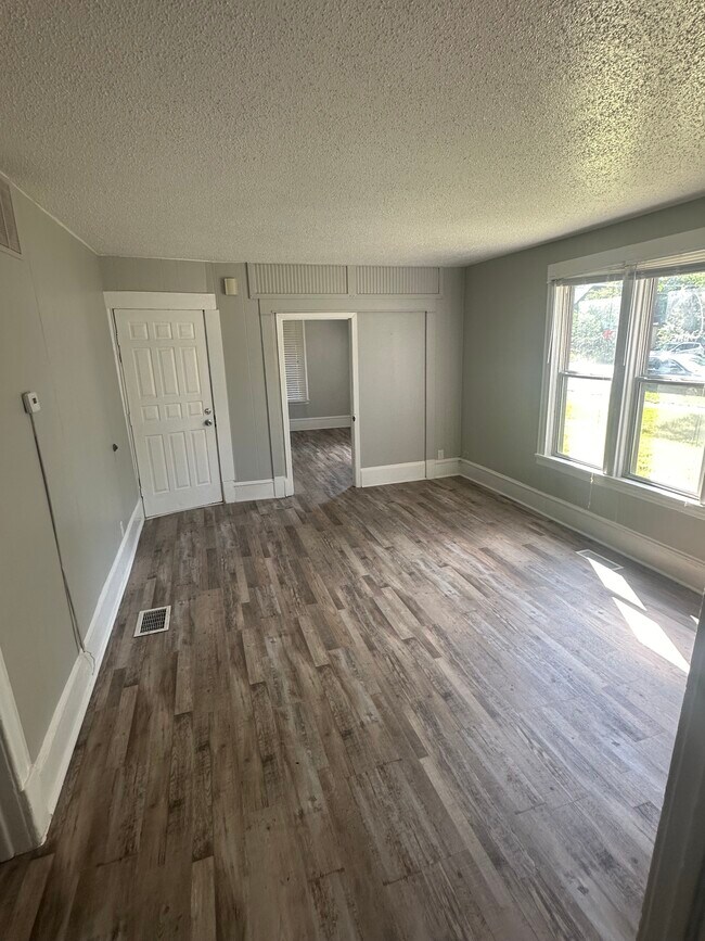 Foto del edificio - 2300 Madison St NE