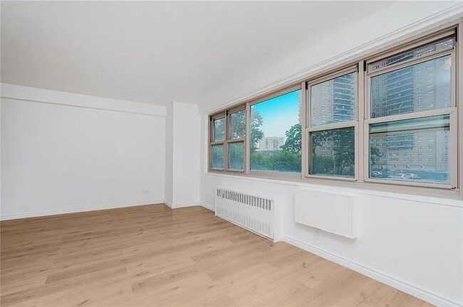 Foto del edificio - 444 Neptune Ave