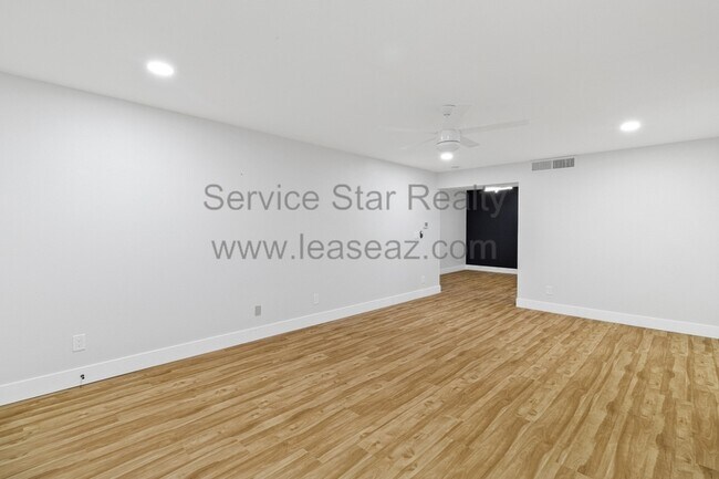 Foto del edificio - 1289 E Maryland Ave