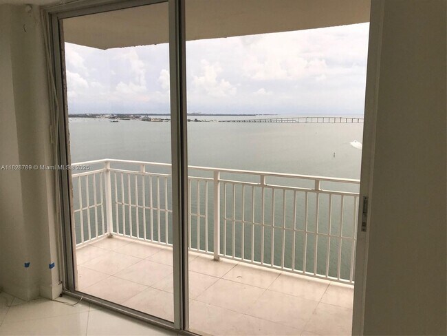 Building Photo - 770 Claughton Island Dr
