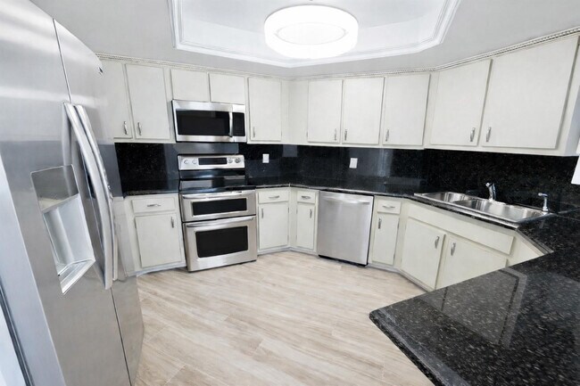 Foto del edificio - 2900 NE 14th Street Causeway