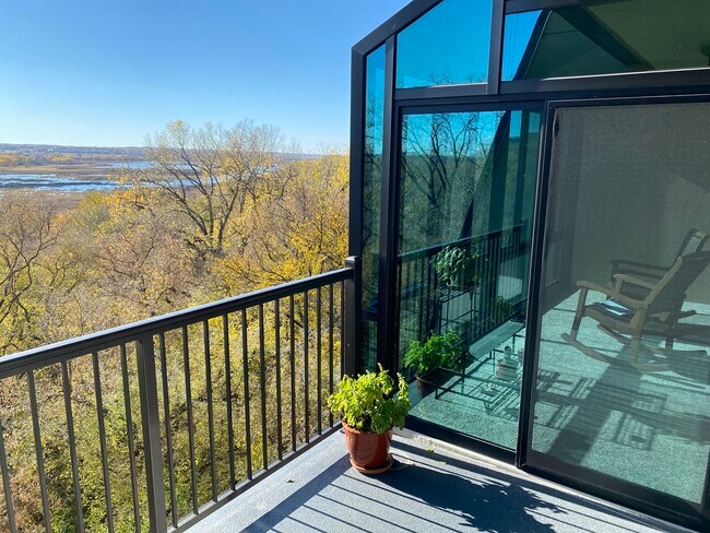 Wildlife Refuge view toward SW & brand new solarium from your balcony. - 8121 34th Ave S