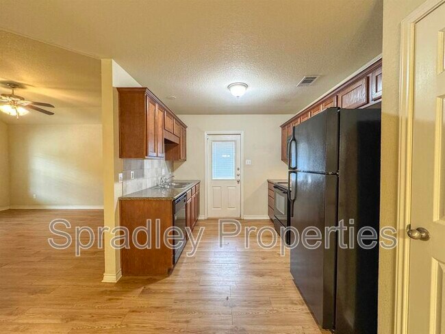 Foto del edificio - 204A Andy Ln