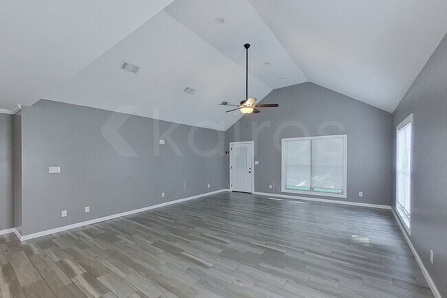 Foto del edificio - 101 White Water Ln