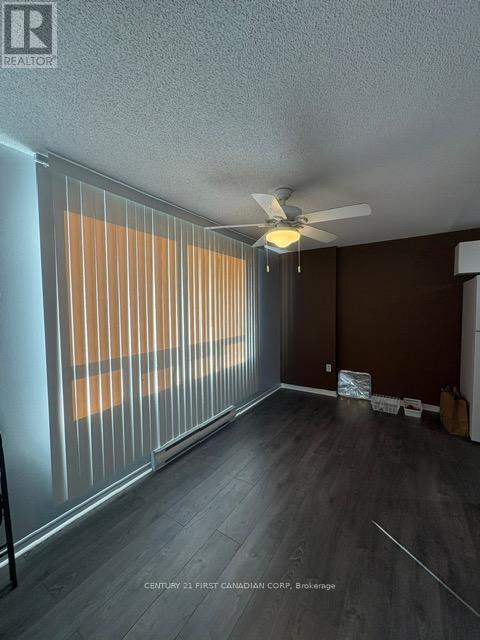 Photo du bâtiment - 501 - 77 BASELINE ROAD