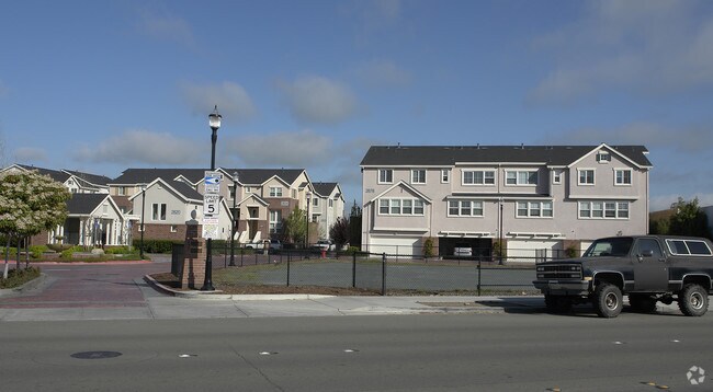 Foto del edificio - 2800 4th St