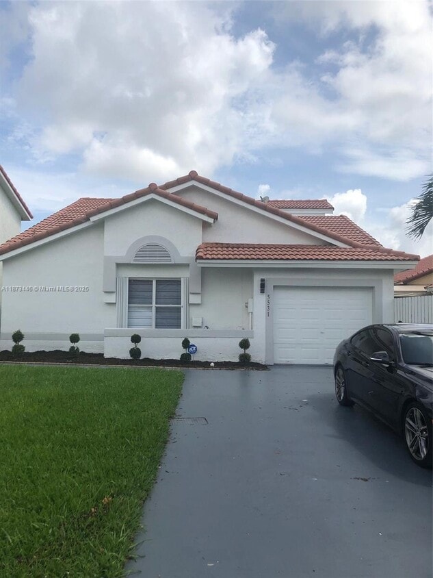 Primary Photo - 5531 NW 188th St